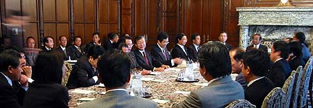 議院運営委員会