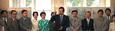 image/030606-220232-a06063.jpg